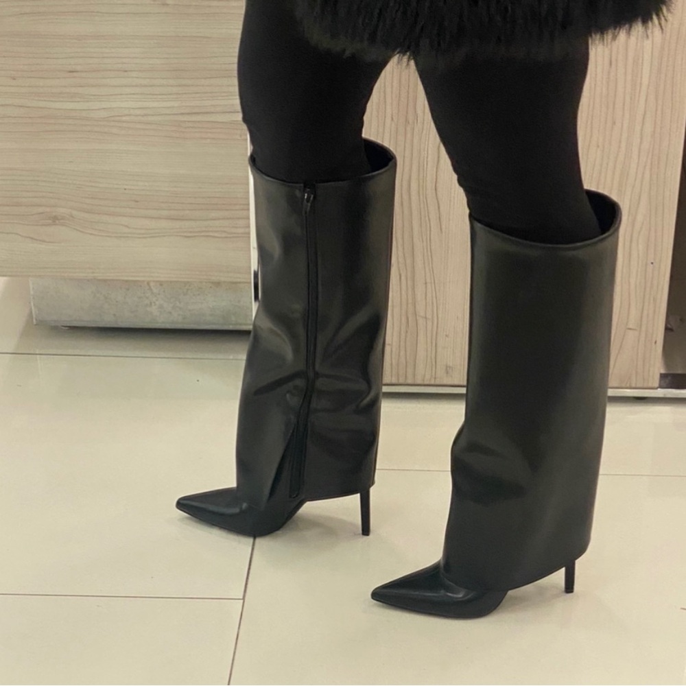🔥shark boots 6.5 Black Women's Boots